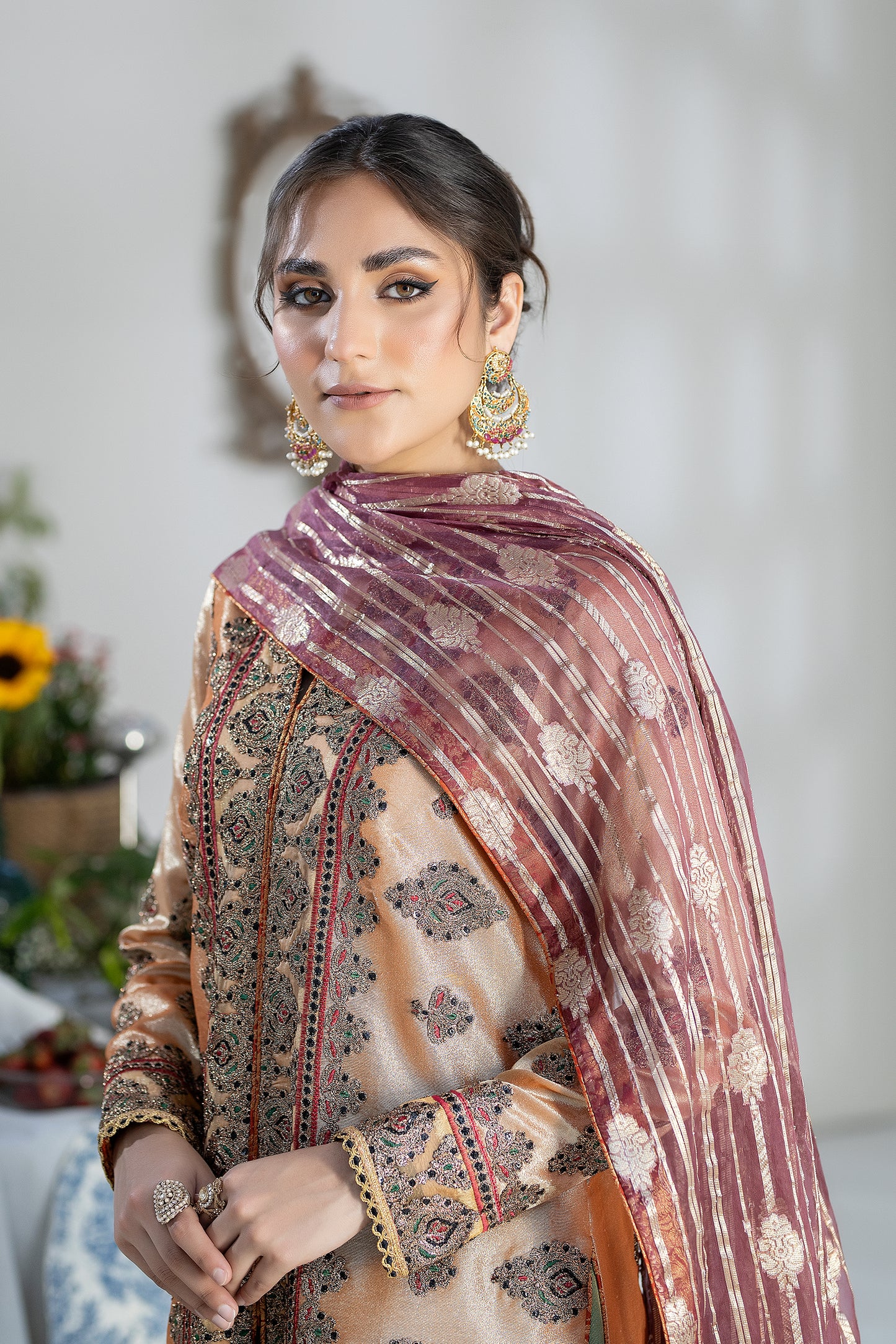 Regal Splendor - ALEE MALIC